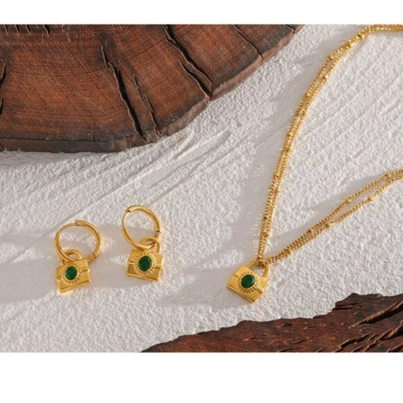 Emerald Green Cubic Zirconia 18K Gold Plated Lock Dangle Earrings NEW - Picture 10 of 11